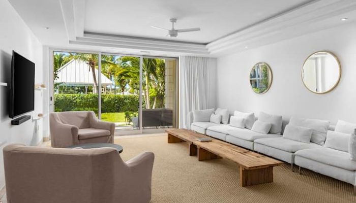 f8bf03a0-6cdc-4a43-bade-e32159ee95fb